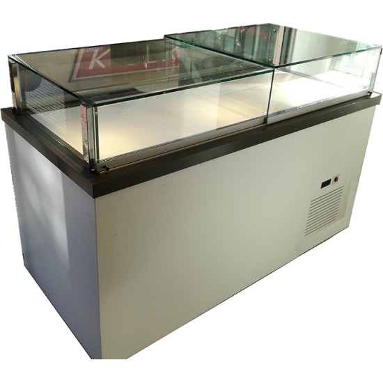 ΨΥΧΟΜΕΝΗ ΒΙΤΡΙΝΑ ΚΕΝΤΡΟΥ ΜΕ ΣΥΡΟΜΕΝΑ ΚΡΥΣΤΑΛΛΑ