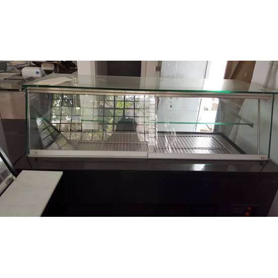 ΘΕΡΜΑΙΝΟΜΕΝΗ ΒΙΤΡΙΝΑ