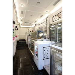 DIVAN ΖΑΧΑΡΟΠΛΑΣΤΕΙΟ ΠΑΛΑΙΟ ΦΑΛΗΡΟ