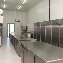 ΓΑΖΗΣ ΕΡΓΑΣΤΗΡΙΟ CATERING ΛΕΥΚΑΔΑ