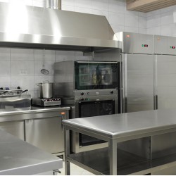 ΚΑΦΕ ΜΕΡΑ ΕΡΓΑΣΤΗΡΙΟ CATERING ΘΗΒΑ